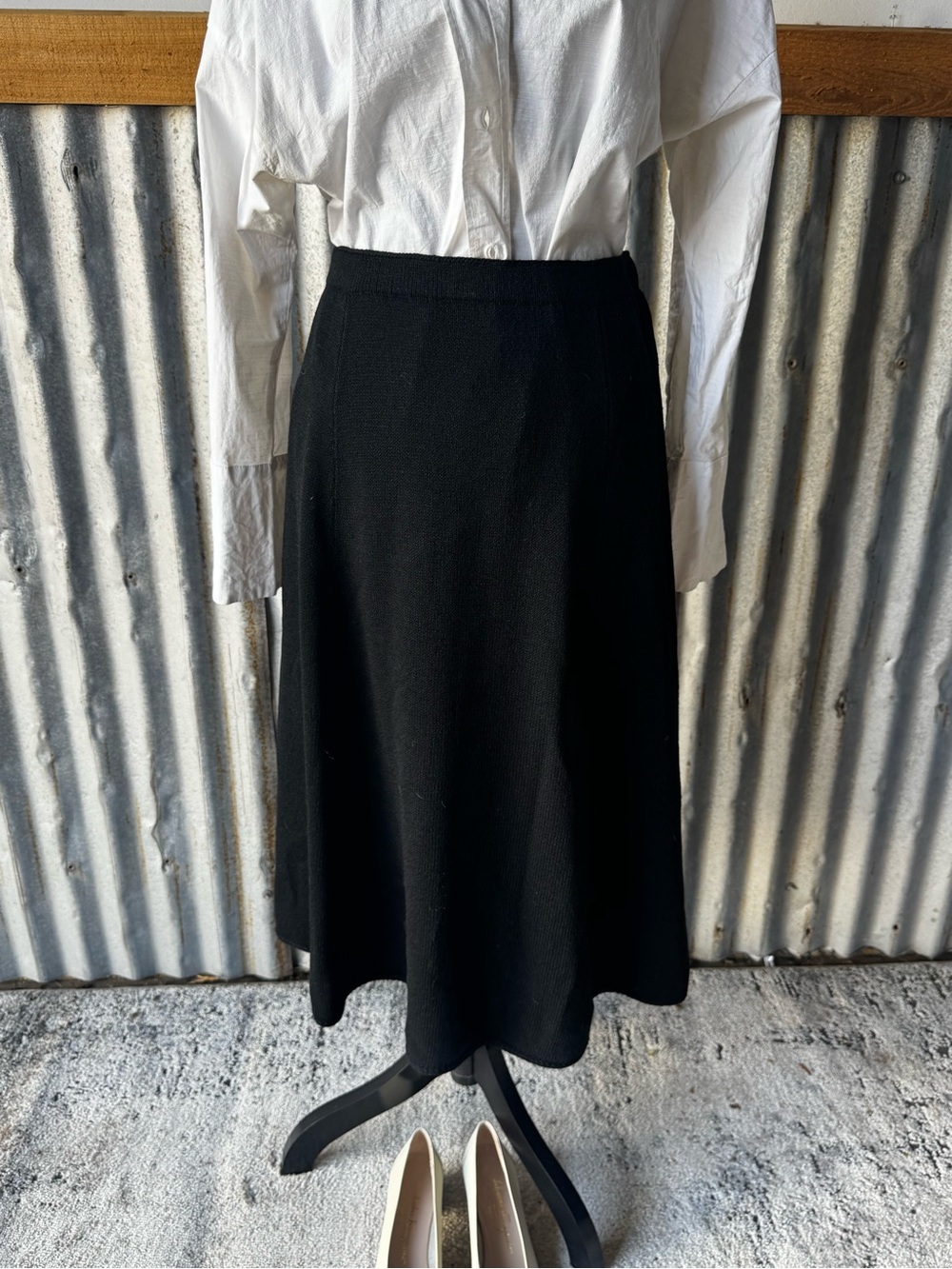 St. John Black Tulip Midi Skirt - Picture 2 of 6